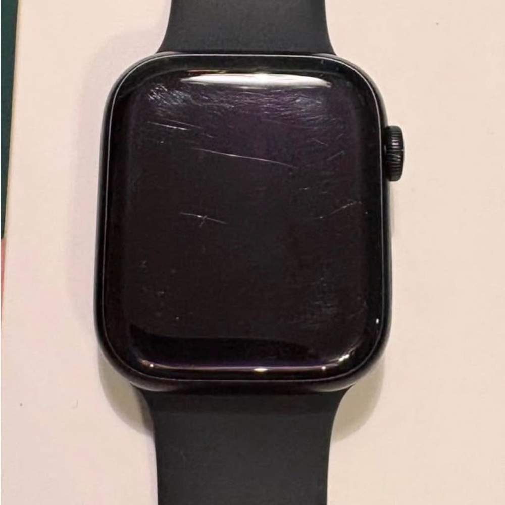 Apple Watch Series 7 w/ accessories - Picture 7 of 8